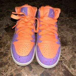 Air Jordan 1 Mid SE GS Atomic Pulse